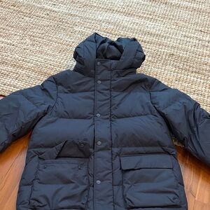 Uniqlo Black Puffer Jacket